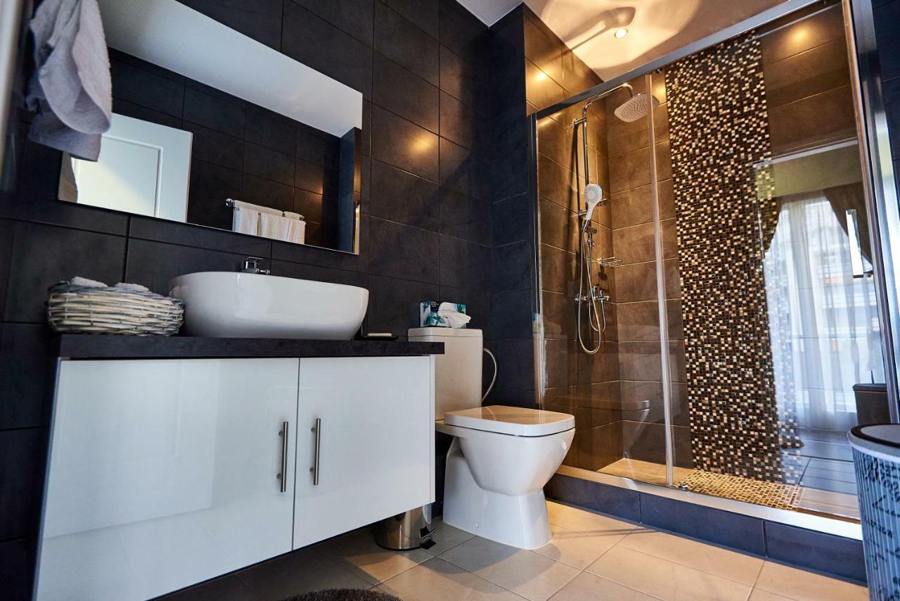 Luxury Apartment Athena Bagian luar foto